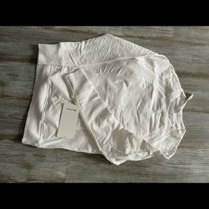 NWT Size 4 lululemon scuba crew sweatshirt